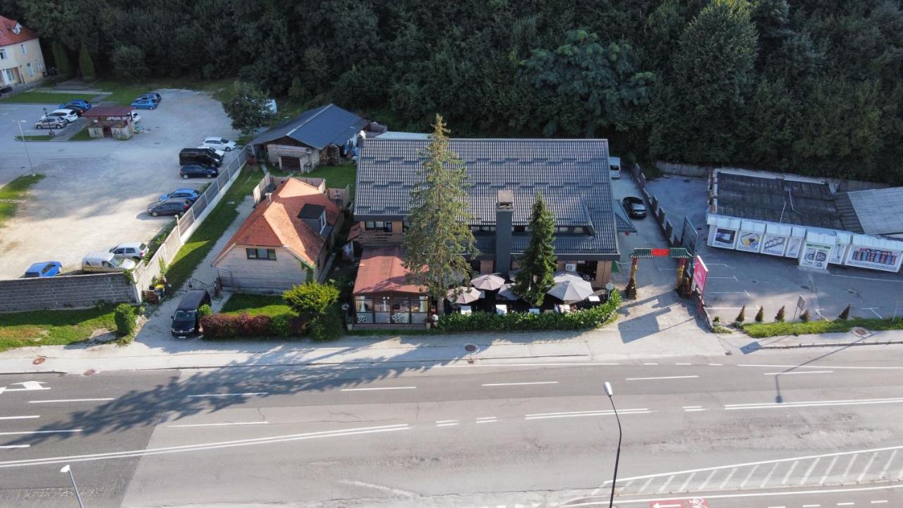 Motel Reich cesta